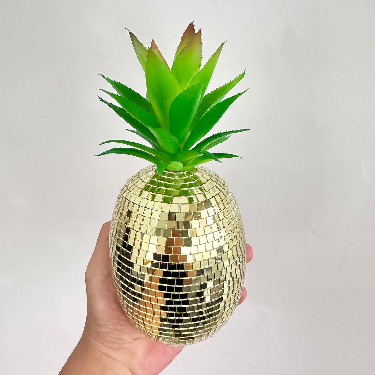 FngJiuyer Disco Pineapple Mirror Table Ornaments