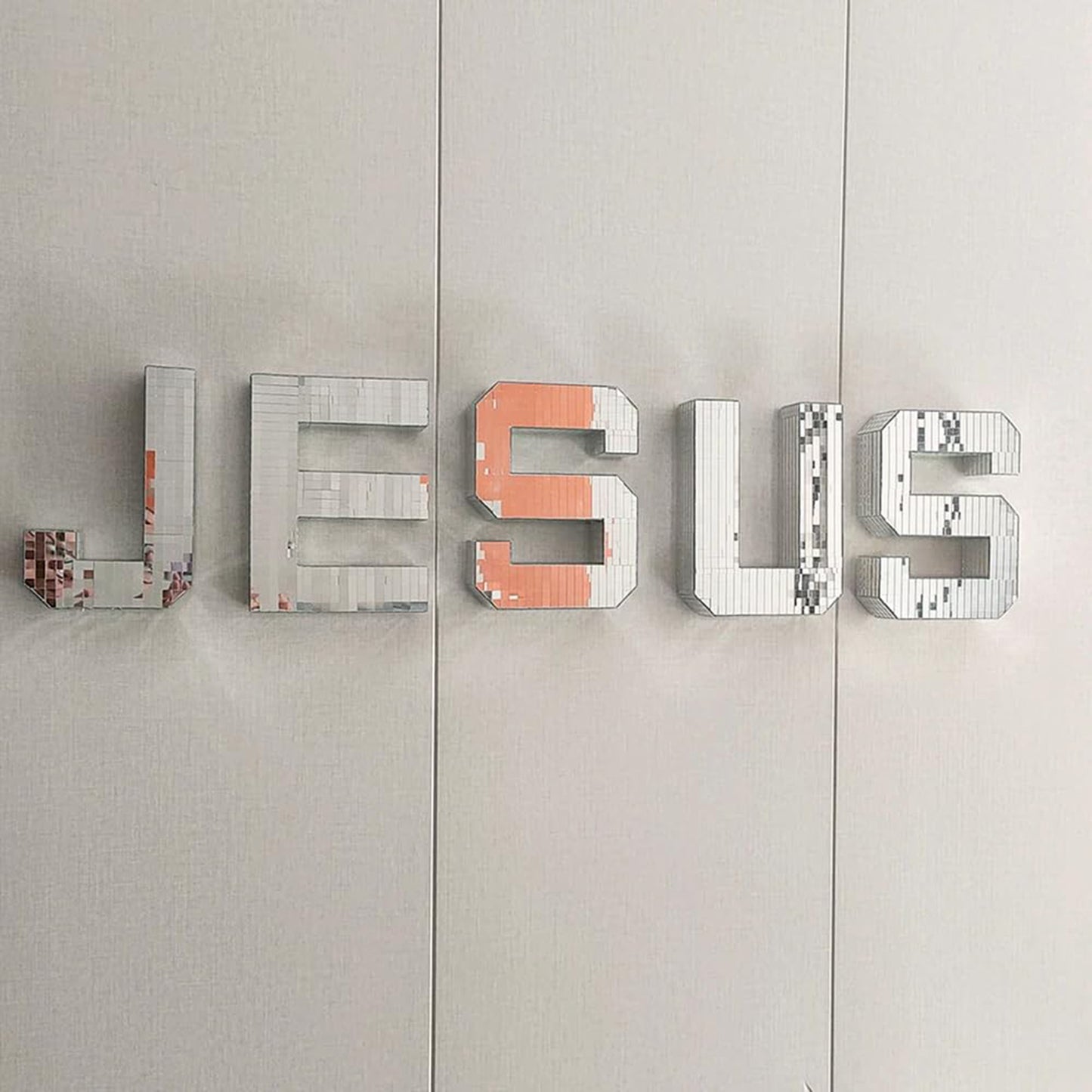 FngJiuyer 8in Letter & Numbers Disco Wall Decor A-Z 0-9